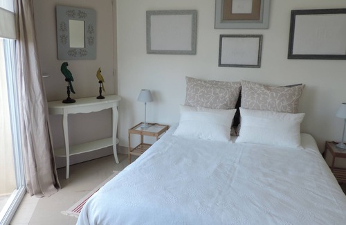 Saint-Marine Apartment | Apartment renovated to 100m from the port and shops