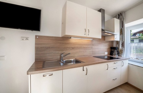 Tesimo Apartment | Apartment "Residence Alpina - Comfort Nr. 1" with Balcony & Wi-Fi