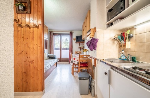 Bellevaux Apartment | Apartment 'Residence Les Montagnes' with Private Terrace