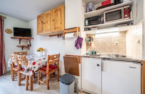 Bellevaux Apartment | Apartment 'Residence Les Montagnes' with Private Terrace