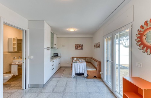 Fontanelle Apartment | Apartment 'Residence Margherita - Ibisco' with Sea View, Wi-Fi and Air Conditioning