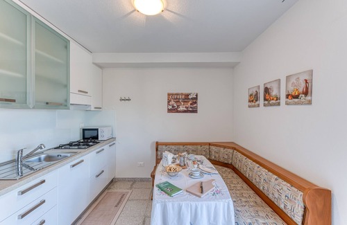 Fontanelle Apartment | Apartment 'Residence Margherita - Ibisco' with Sea View, Wi-Fi and Air Conditioning