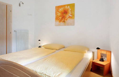 Anterivo Apartment | Apartment 'Roessl 102' with Mountain View, Shared Garden, Wellness Centre and Wi-Fi