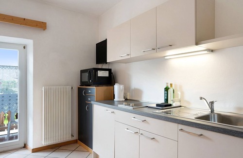 Anterivo Apartment | Apartment 'Roessl 102' with Mountain View, Shared Garden, Wellness Centre and Wi-Fi