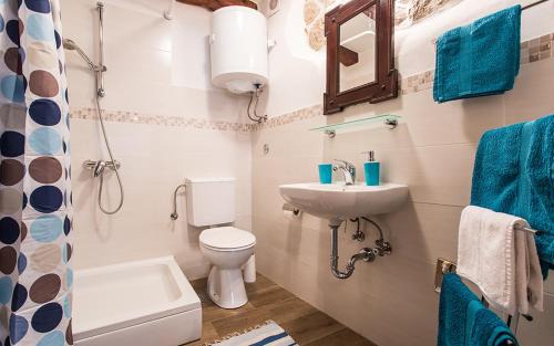 Vrbnik Apartment | Apartment & Room Antonio