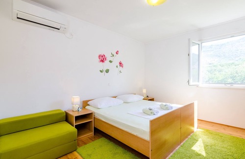 Banici House | Apartment & Rooms Maždin - Triple Room with Mountain View (Soba Standard)