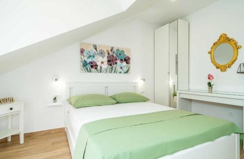 Srebreno Apartment | Apartment & Rooms Papa - Premium Double or Twin Room with Balcony and Partial Sea View Soba 2