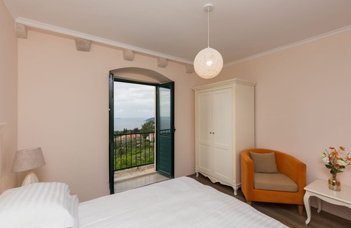 Orasac House | Apartment & Rooms Savonari