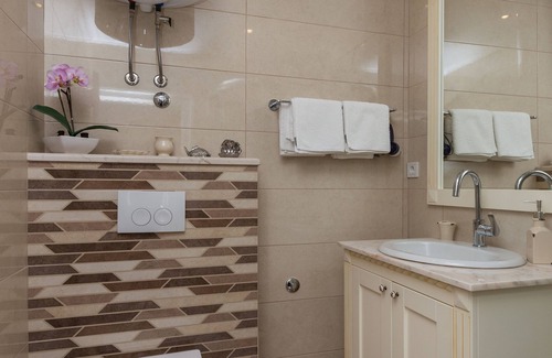 Orasac House | Apartment & Rooms Savonari