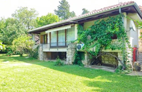 Novi Vinodolski House | Apartment & Rooms Villa Oliva