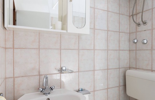 Banici Apartment | Apartment & Rooms Villa Katarina - Double Room with Shared Balcony 3