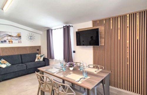 Commezzadura Apartment | Apartment Rosa Blu by Interhome