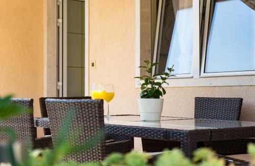 Medvinjak Apartment | Apartment Rose