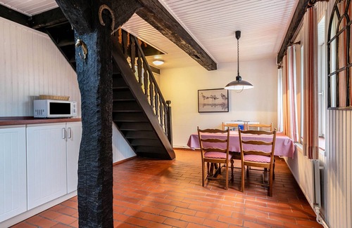 Rodenas Apartment | Apartment 'Rosenwohnung' with Shared Garden and Wi-Fi