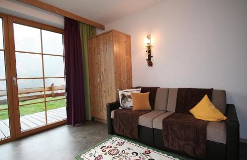 Runhof Apartment | Apartment s' HimmelReich-2 by Interhome