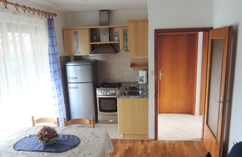 Malinska-Dubasnica Apartment | Apartment Sabina & Grapes