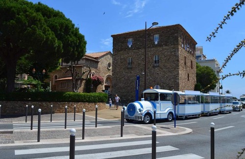 Plage de la Garonnette Apartment | Apartment Sainte-Maxime, 1 bedroom, 4 persons