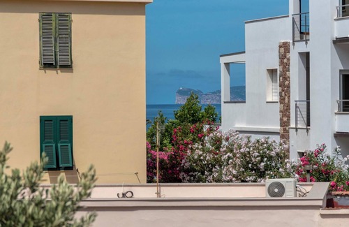 Lido Apartment | Apartment San Giovanni Lido Close to the Beach with Sea View & Balcony