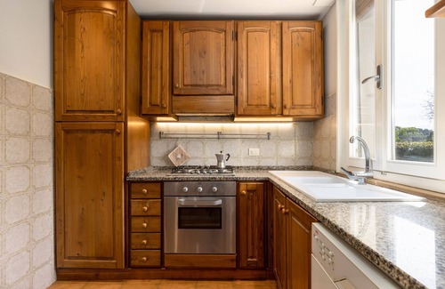 Sorrezzana Apartment | Apartment 'San Miniato In Relax' with Shared Garden