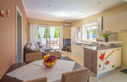 Pobri Apartment | Apartment Sandra by Interhome