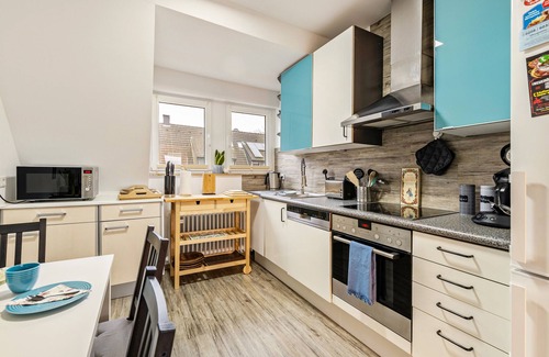 Bottrop Apartment | Apartment 'Schöne Wohnung In Oberhausen' with Wi-Fi