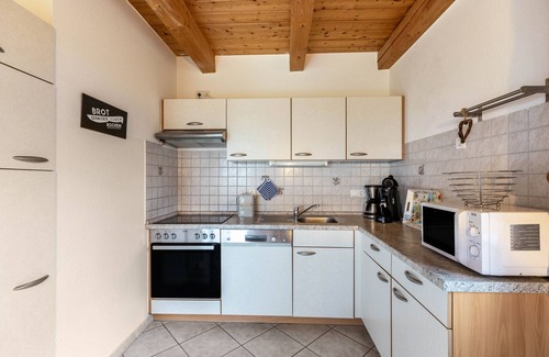 Westerhever Apartment | Apartment "Schäferhof Dircks 1" with Garden & Wi-Fi