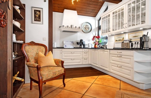 Langenargen Apartment | Apartment 'Schindele' with Mountain View, Balcony and Wi-Fi