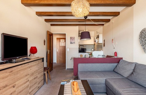 Schluchsee Apartment | Apartment 'Schluchseetraum' with Shared Garden, Balcony and Wi-Fi