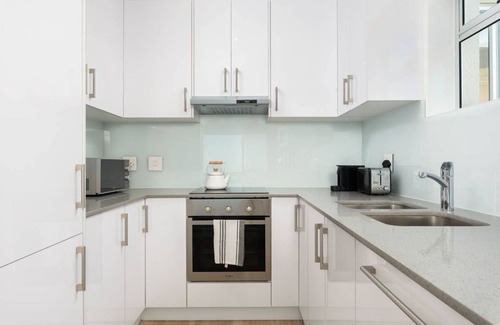Bantry Bay Apartment | Apartment Seacliff - Two Bedroom Apartment, Sleeps 4