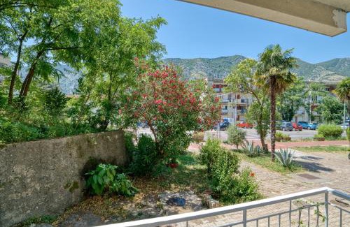 Kotor Apartment | Apartment Seaside