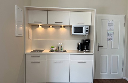 Kuhlungsborn Ost Apartment | Apartment Silbermöwe - 4 star Hotel Hubertusburg