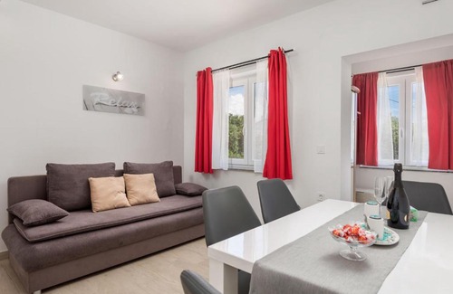 Barbat na Rabu Apartment | Apartment Simicic-1 by Interhome