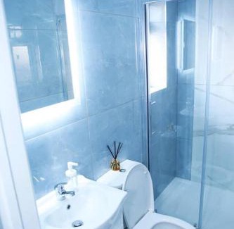 South Harrow Apartment | Apartment - Sleeps 2 & Free Parking