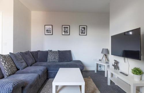 Bedlington Apartment | Apartment - Sleeps 3 - Pet friendly - Parking