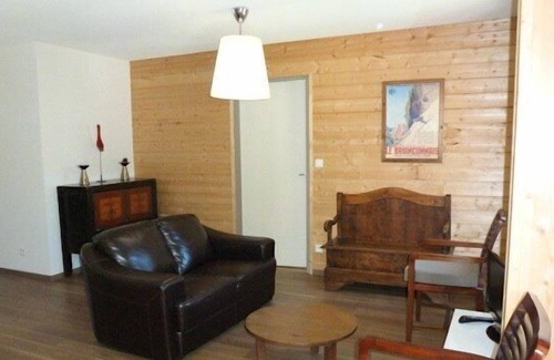 Sers Apartment | Apartment sleeps 8 with parking and WIFI, near the center of Barèges