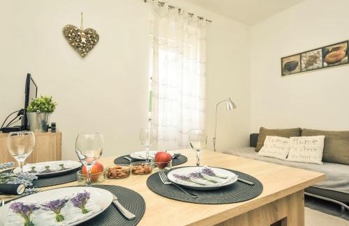 Karlobag Apartment | Apartment Snježana-4 by Interhome