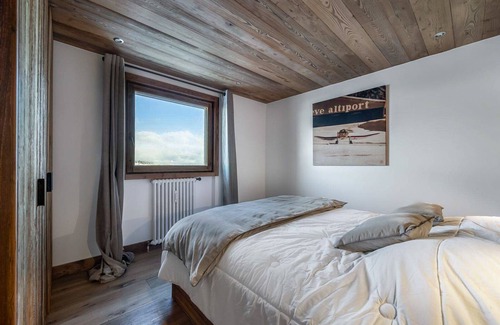 Megeve Villa | Apartment Snowshoe - Three Bedroom Villa, Sleeps 7