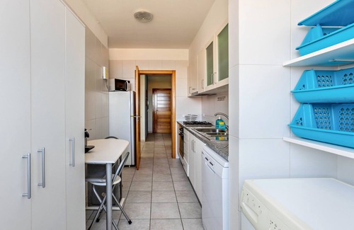 Vila Baleira Apartment | Apartment "Sonho Dourado" with Sea View, Balcony & Wi-Fi