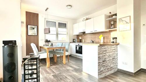 Zirchow Apartment | Apartment "Sonnendeck" - Haffresidenz
