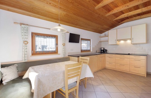 Cadipietra Apartment | Apartment 'Speckign 2' with Mountain View, Balcony and Wi-Fi