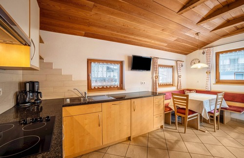 Cadipietra Apartment | Apartment 'Speckign 3' with Mountain View, Balcony and Wi-Fi