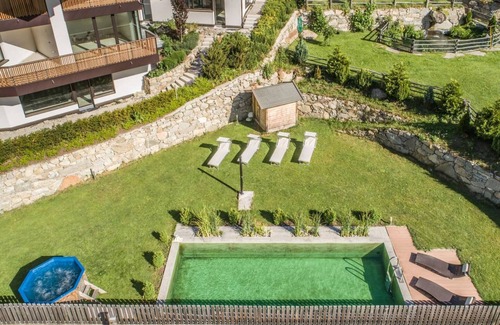 Valle Aurina Apartment | Apartment "Steinhaus XL1" with Mountain View, Shared Pool & Wi-Fi