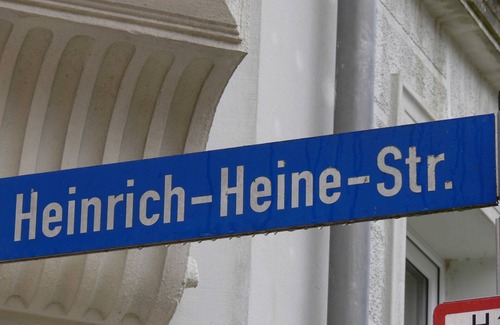Schwerin Apartment | Apartment 'Stilvolle Whg Im Zentrum' with Wi-Fi