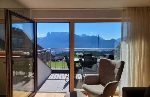 Collalbo Apartment | Apartment 'Stodlzauber' with Mountain View, Shared Garden and Wi-Fi