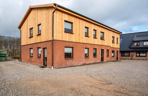 Westerholz Apartment | Apartment 'Strandläufer' with Shared Garden and Wi-Fi