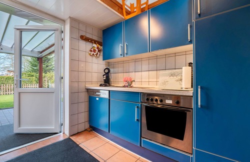 Wangerland Apartment | Apartment 'Süderhuus' with Private Terrace, Private Garden and Wi-Fi