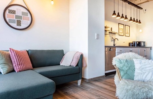 Obersalwey Apartment | Apartment 'Suiten Im Alten Berghotel Antonia' with Mountain View, Shared Terrace and Wi-Fi