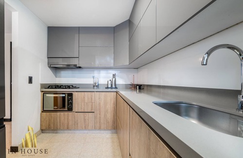 El Tesoro Apartment | Apartment, sunset Pool views/Provenza - BV 1204