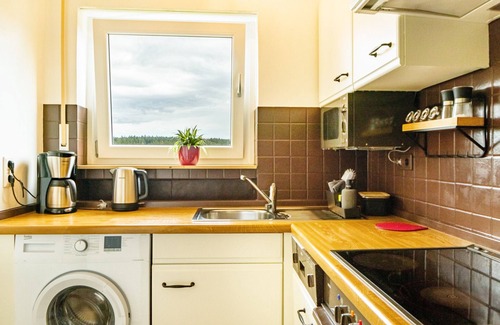 Schoenwald Apartment | Apartment "Tannenblick" with Private Terrace & Wi-Fi