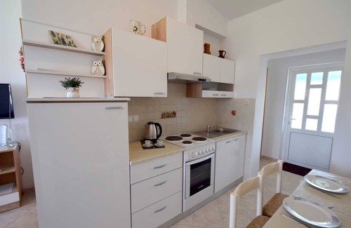 Sveti Anton Apartment | Apartment Tavcar 2 with balcony